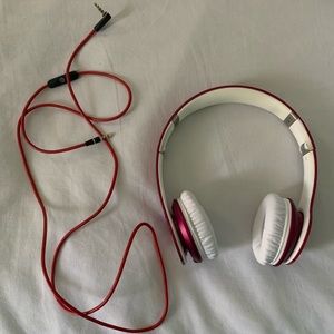 Beats solo 1 HD headphones